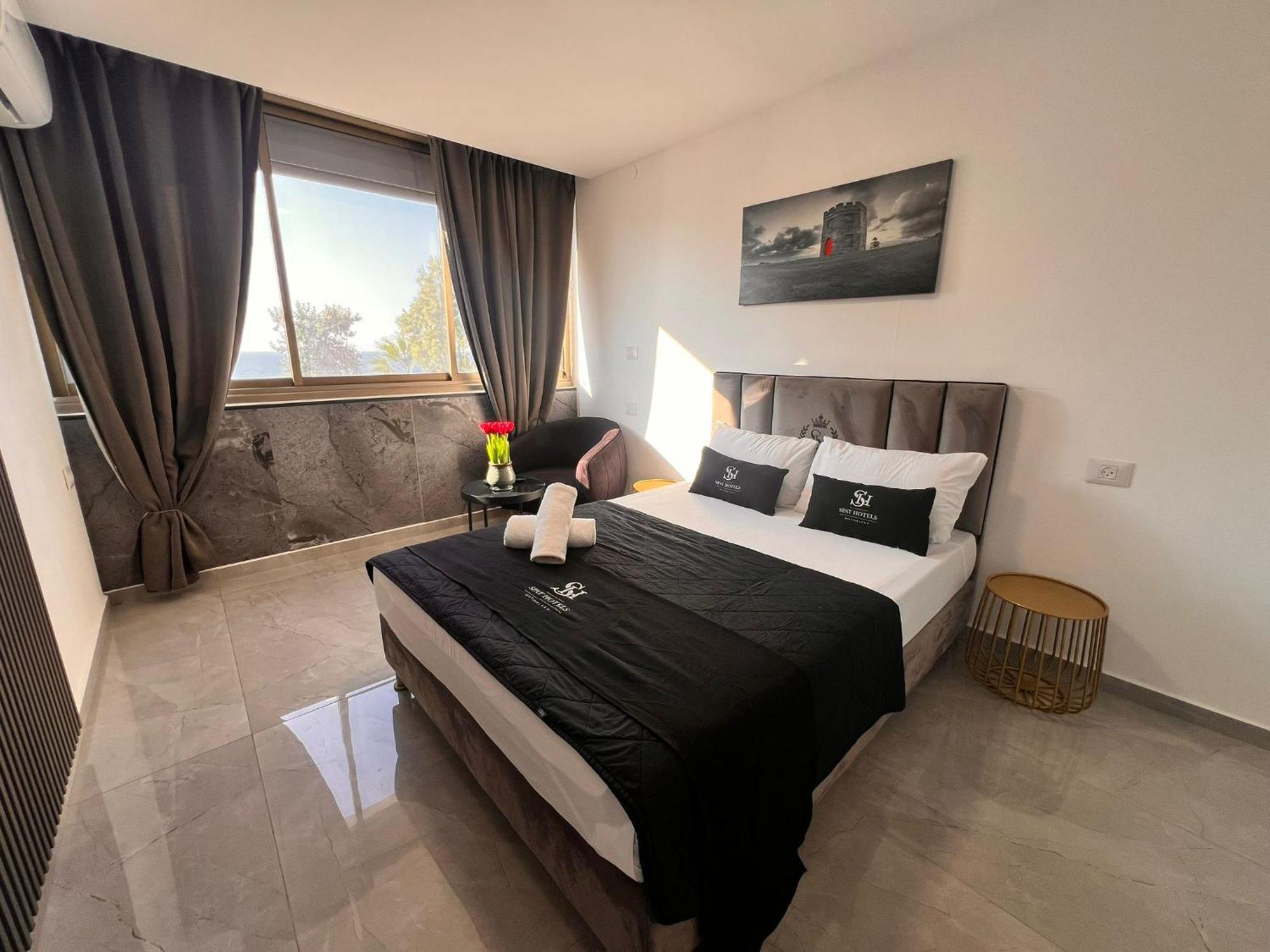 Elis Boutique Hotel Bat Yam Eksteriør billede