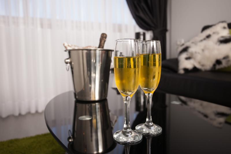 Elis Boutique Hotel Bat Yam Eksteriør billede