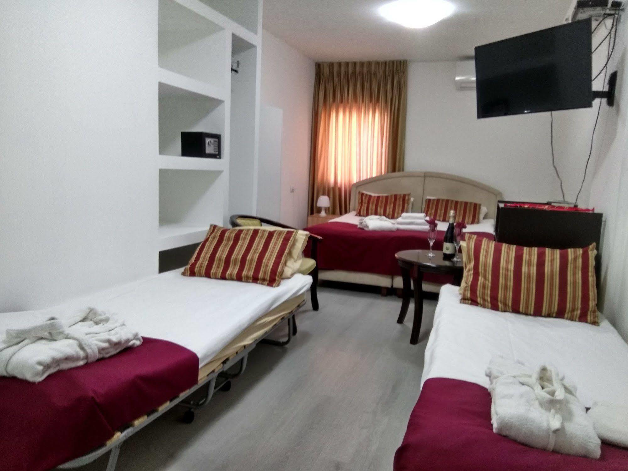 Elis Boutique Hotel Bat Yam Eksteriør billede