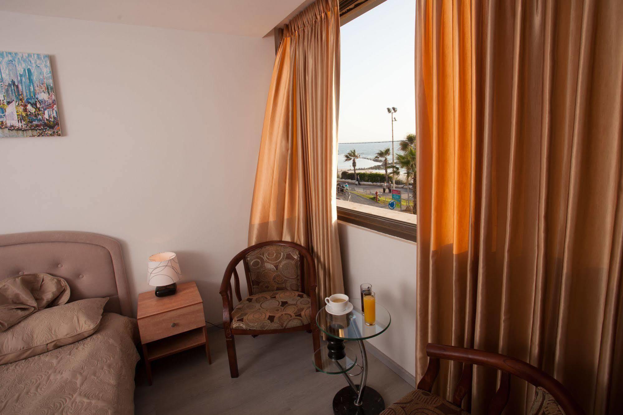 Elis Boutique Hotel Bat Yam Eksteriør billede