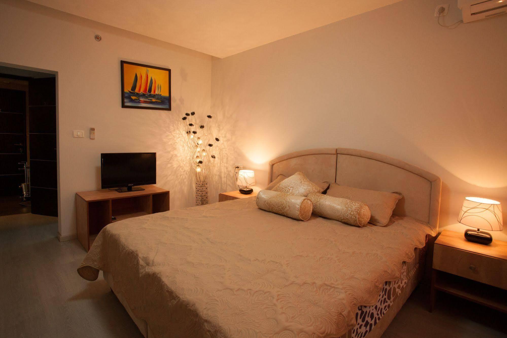 Elis Boutique Hotel Bat Yam Eksteriør billede